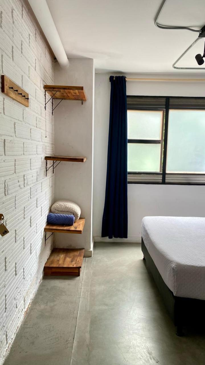 Casa Mosaiko Primer Parque Laureles Pensión
